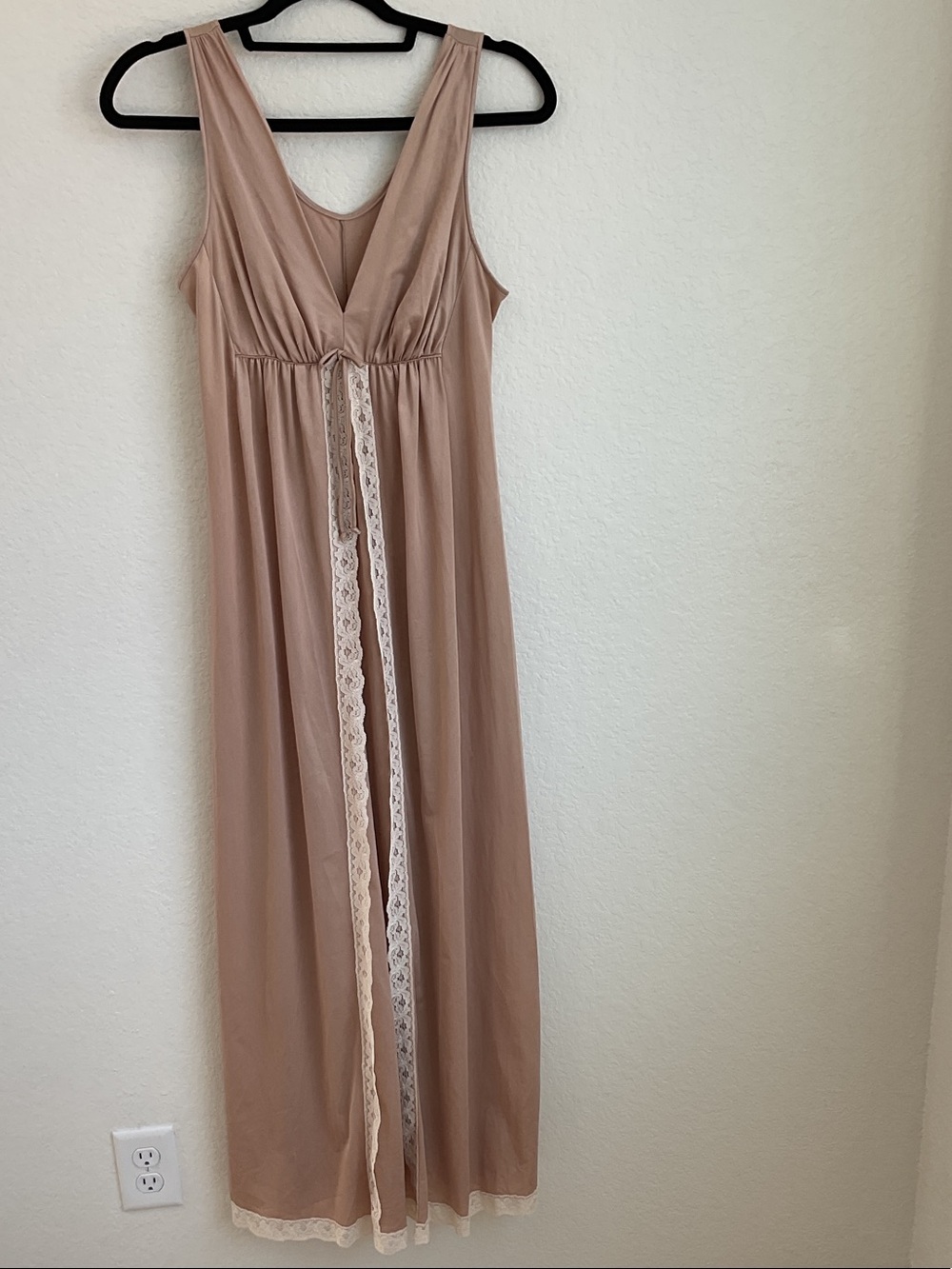 Vintage Texsheen Blush Lace-Trim Maxi Dress | small - Picture 5 of 16
